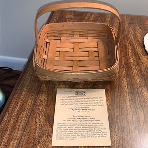 Henn workshop Basket